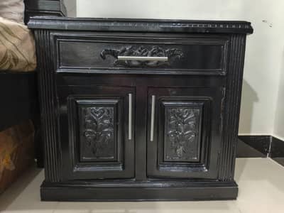 black polished 4 pc furniture in used but ok condition