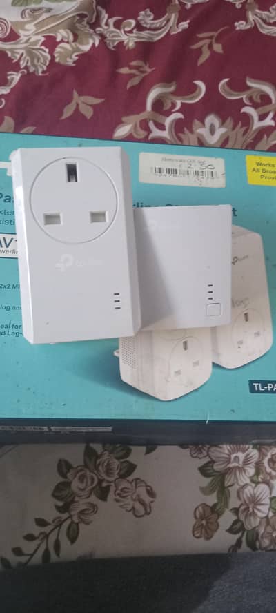 tp link extendard and destop swich new unused box pack