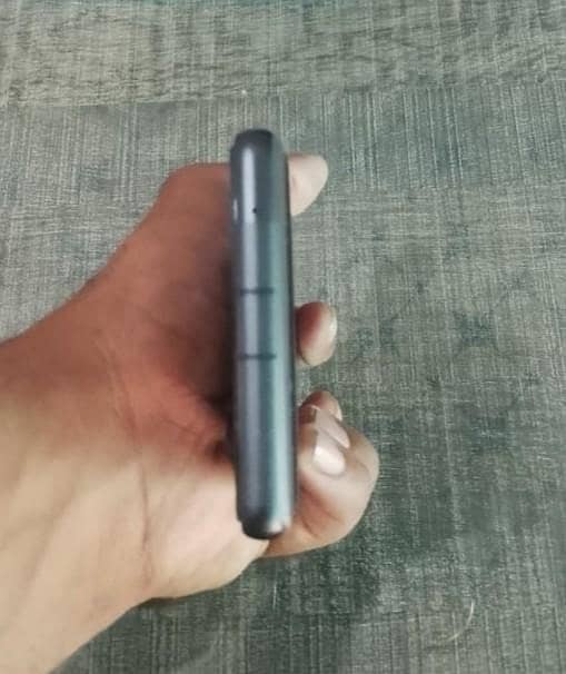 Google Pixel 7a 3
