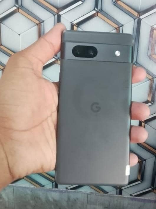 Google Pixel 7a 5