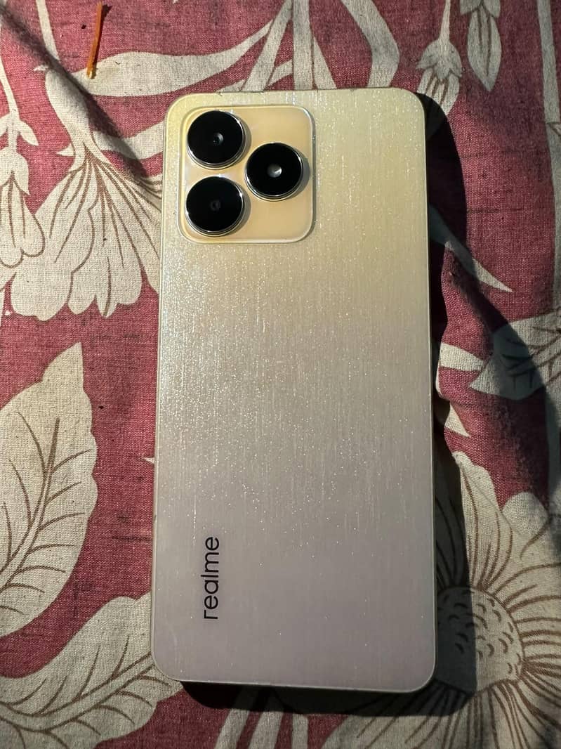 Realme C53 0