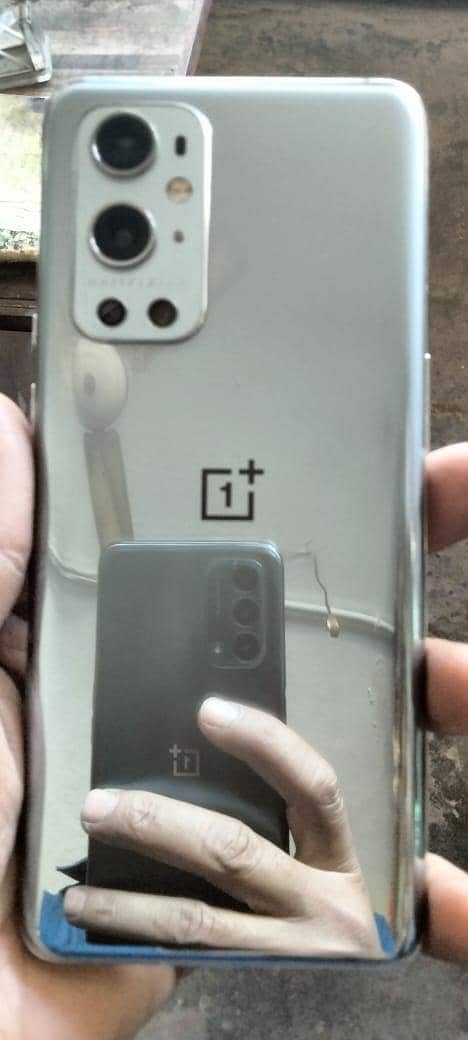 One Plus 9 Pro 0