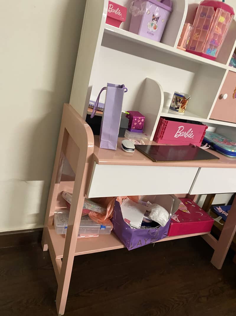 girl study table 3