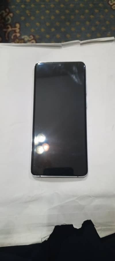 URGENT SALE: Samsung S20 Plus – Camera A-1, Gaming Fit (Screen Defect)