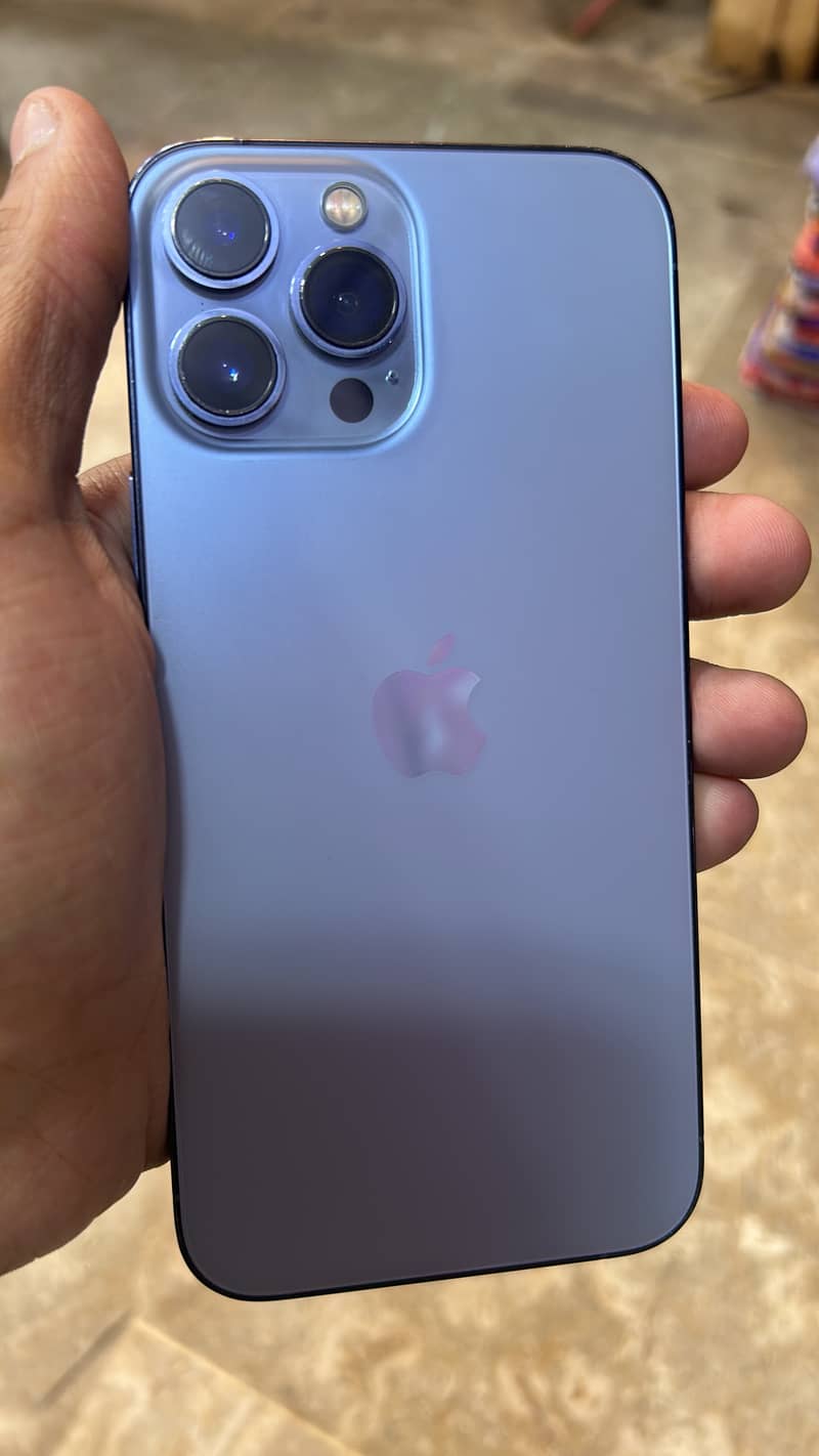 Apple iPhone 13 Pro Max 0
