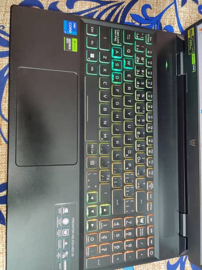 Predator Helios Neo 16 (PHN16-71) – RTX 4060 Gaming Laptop