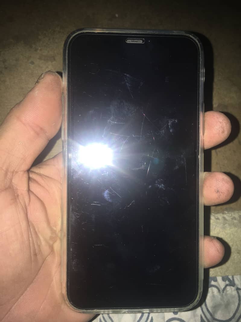 Apple iPhone 11 Pro 1