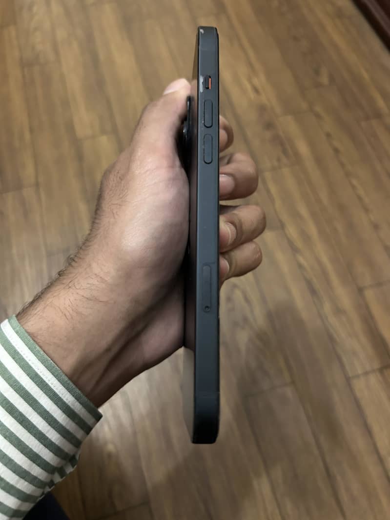 Apple iPhone 14 plus 1
