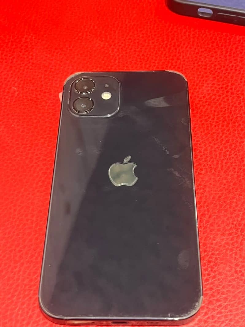 Apple iPhone 12 1