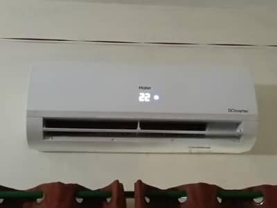 HAEIR 1 TON INVERTER AC LIKE NEW CONDITION 10/10 URGENT PAYMENT REQ