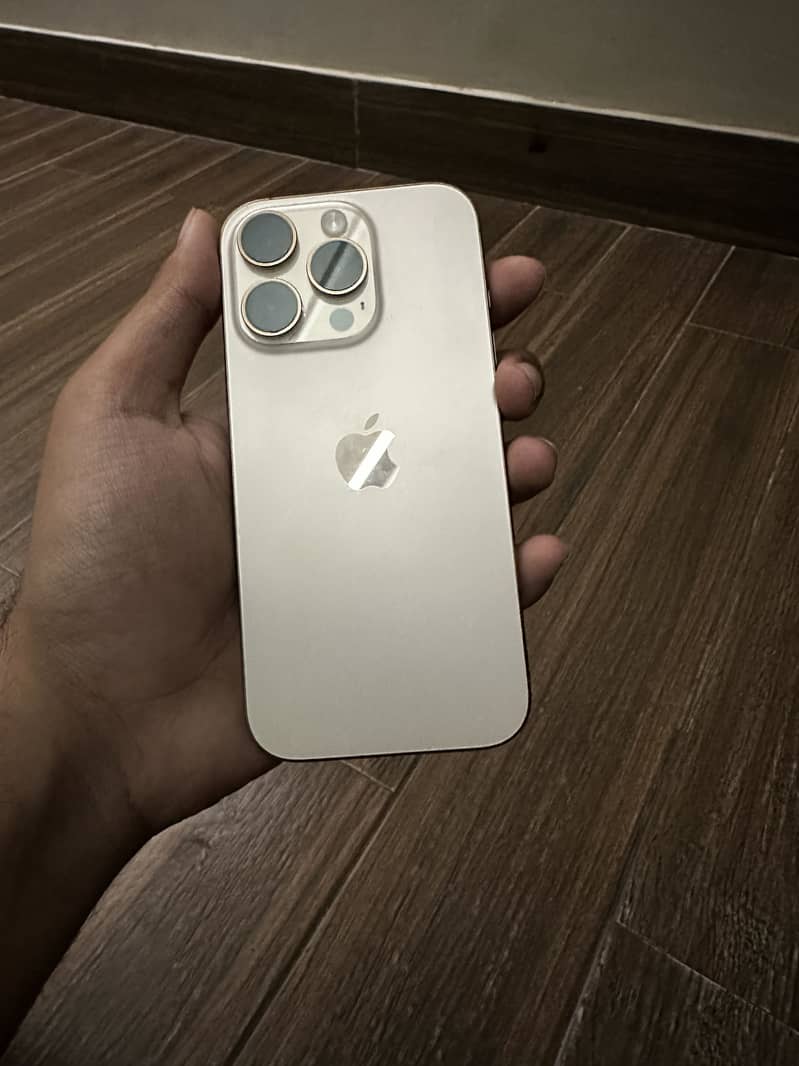 iphone 16 pro 0
