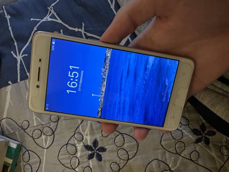 OPPO A37 0