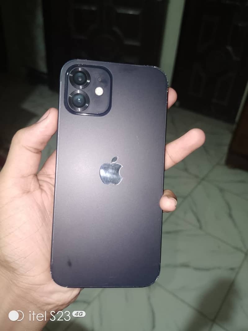 Apple iPhone 12 0