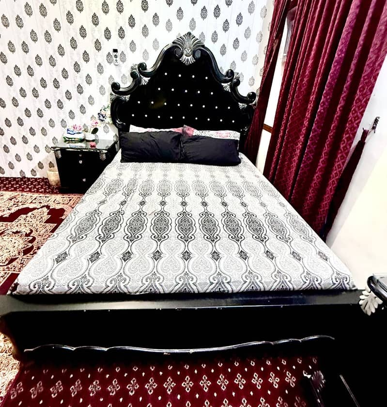 Bed , dressing table and one side table 0