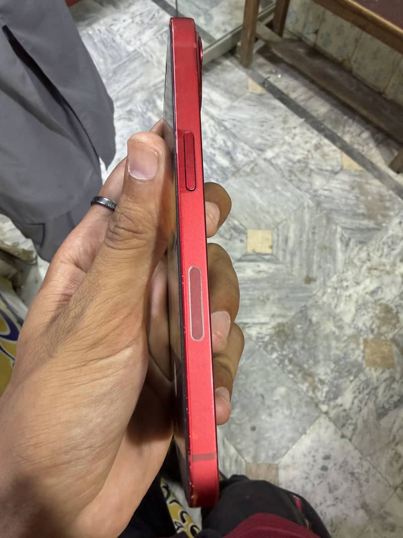 Apple iPhone 13 3
