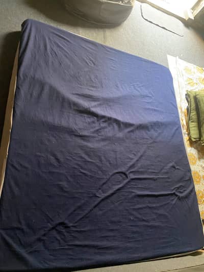 Queen size semi medicated mattress