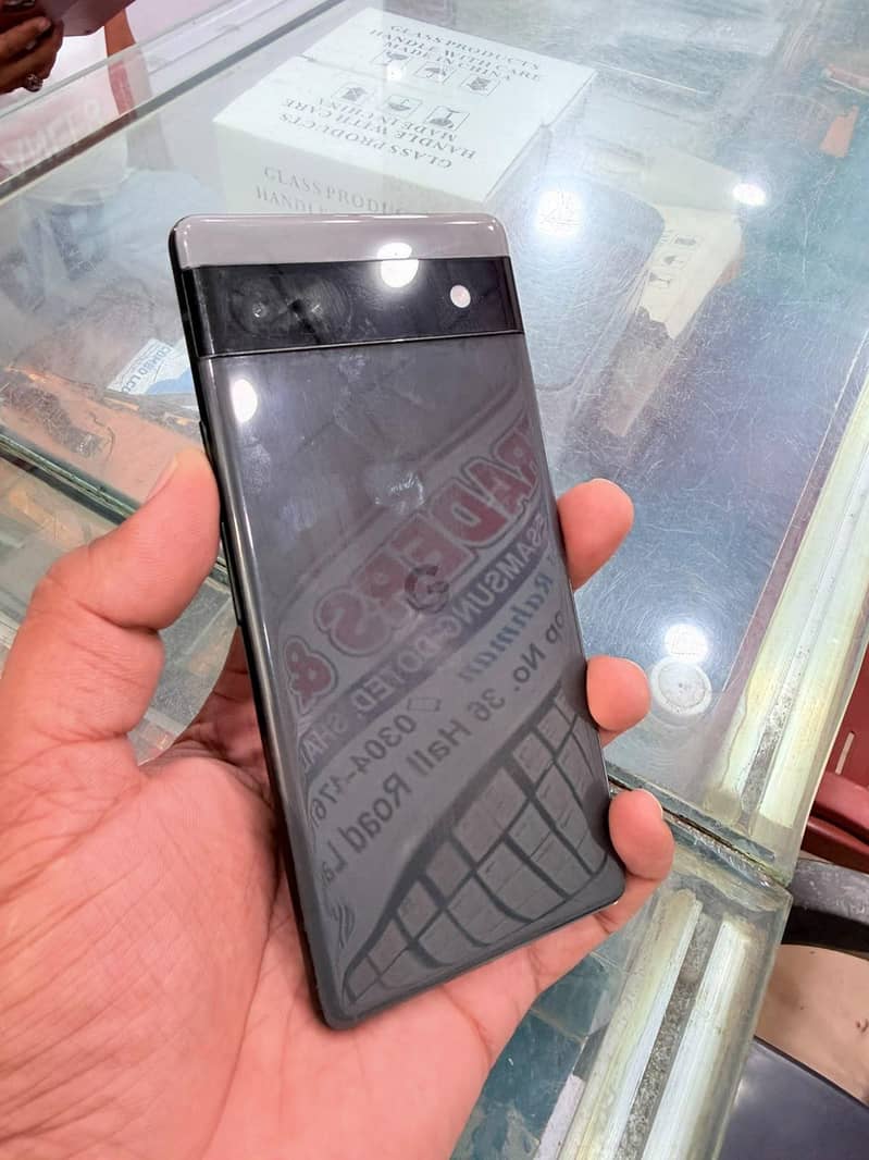 Google Pixel 6a 1