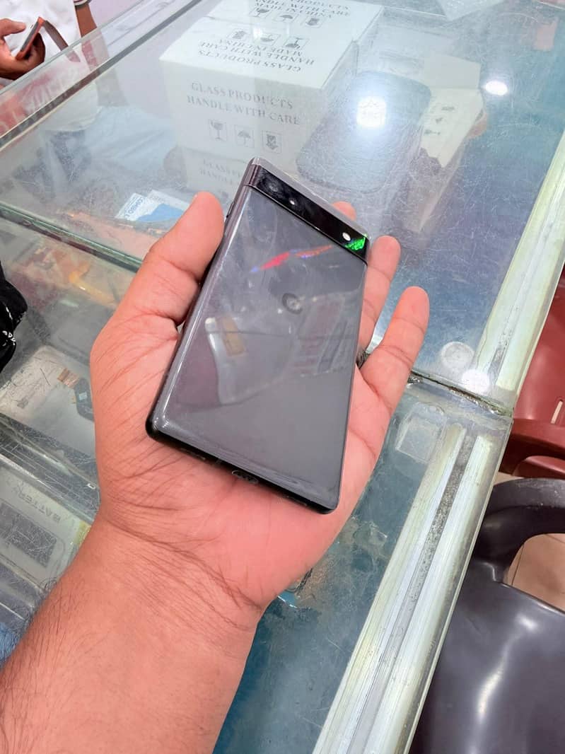 Google Pixel 6a 5