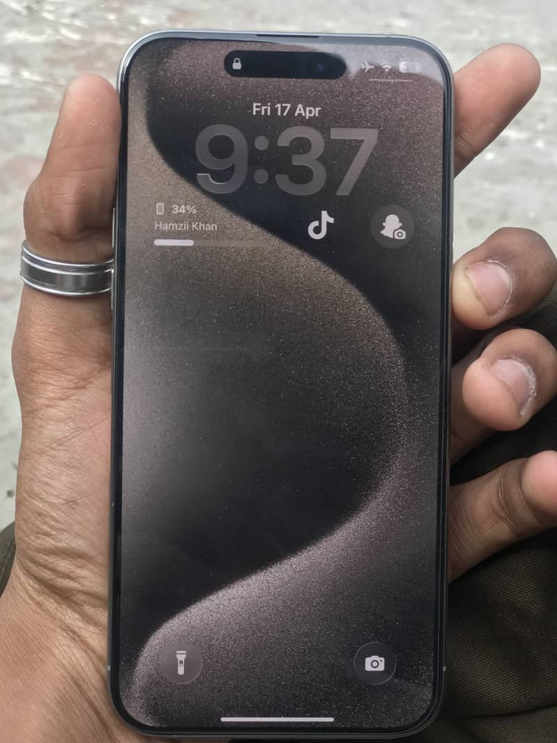 Apple iPhone 15 Pro Max 1