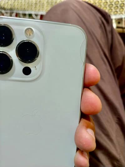 Apple iPhone 13 Pro
