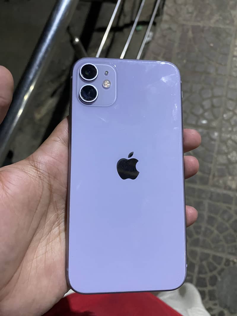 Apple iPhone 11 0