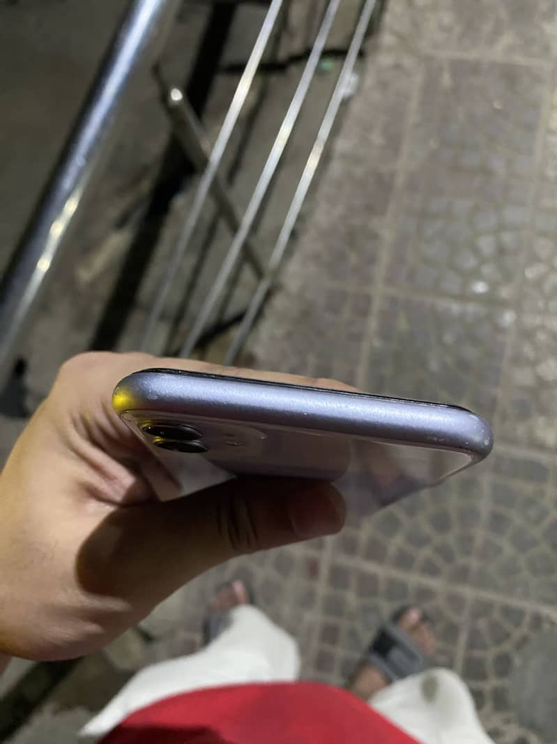 Apple iPhone 11 2