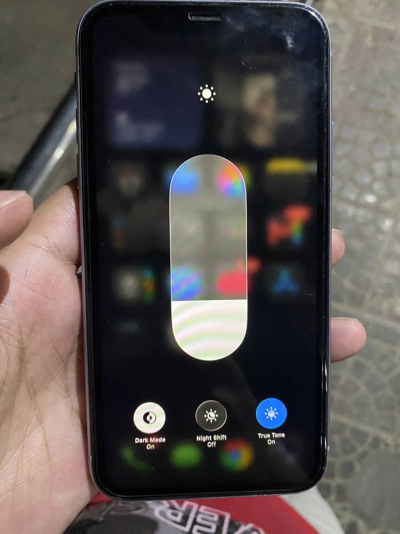 Apple iPhone 11 4