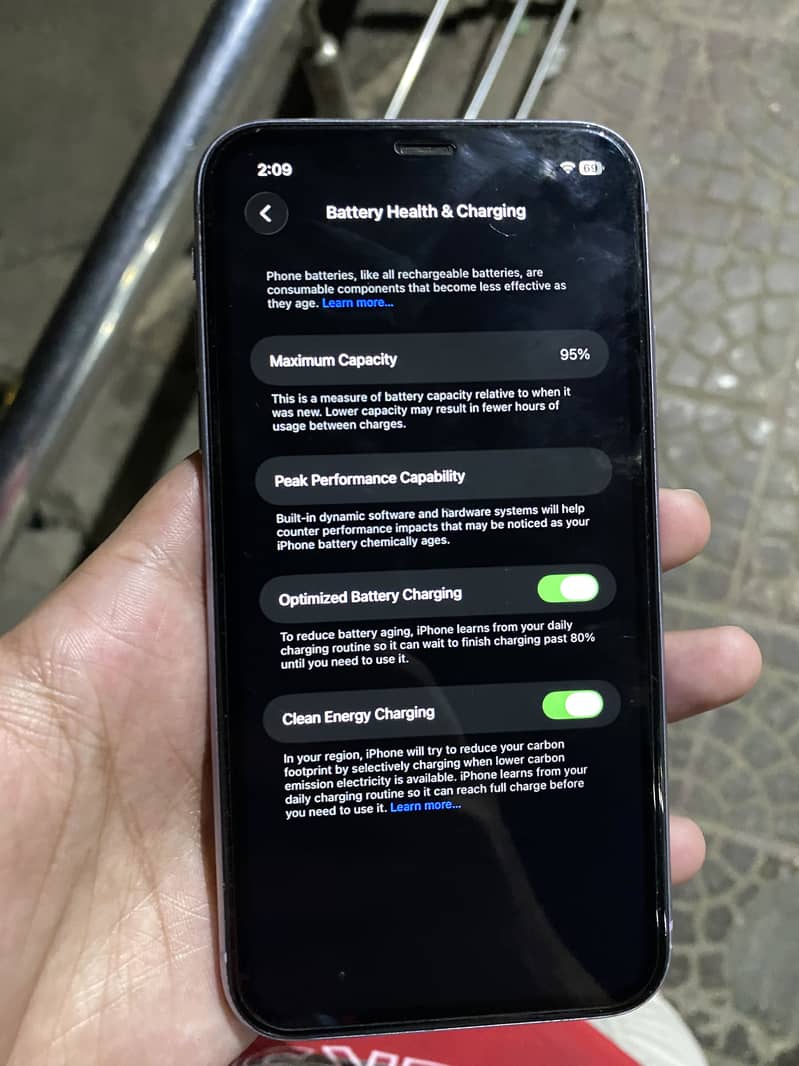 Apple iPhone 11 6