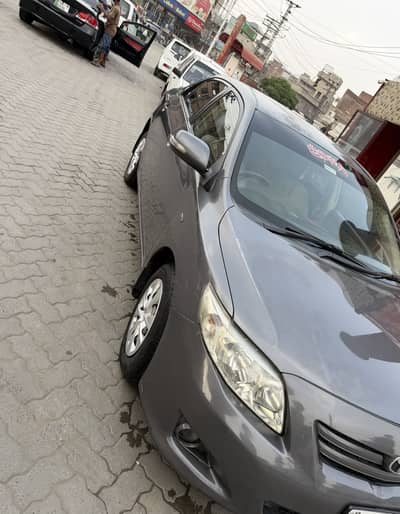 Toyota Corolla GLI 2011