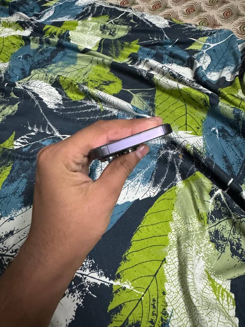 14 pro 4