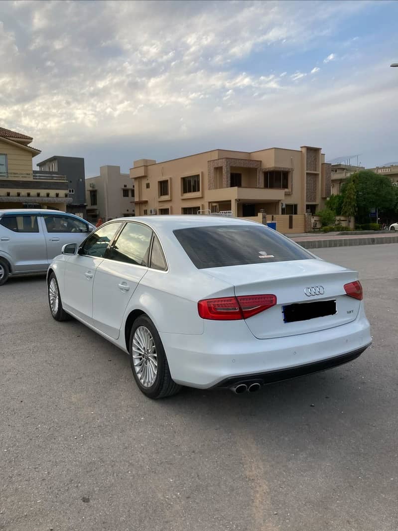 Audi A4 1