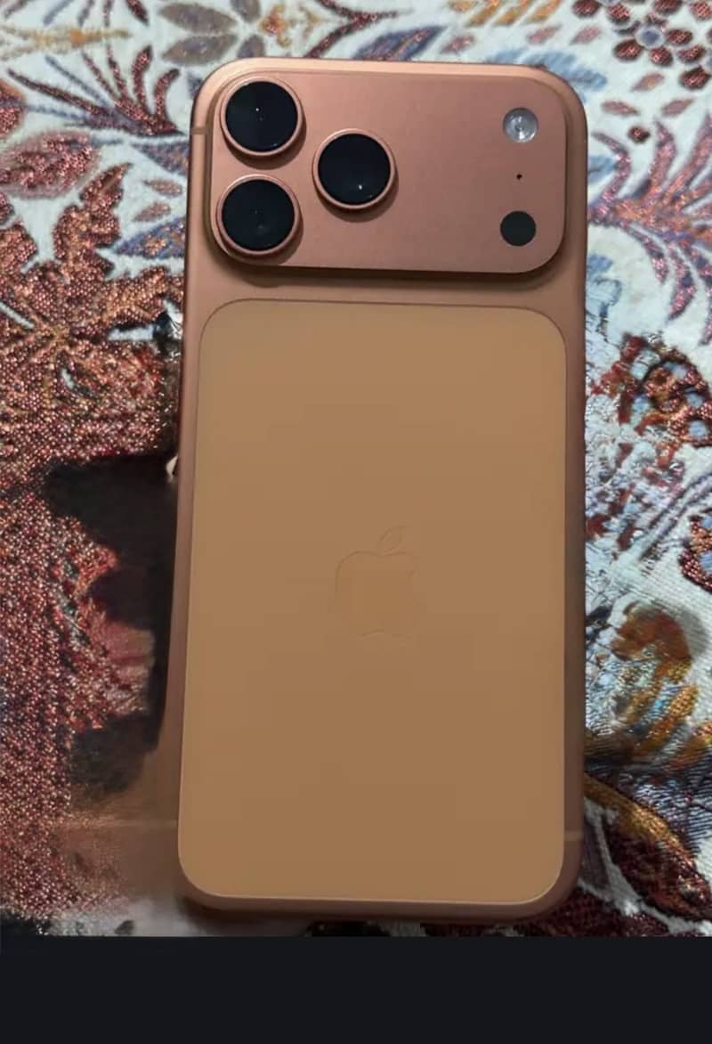 iPhone 17 pro max 3