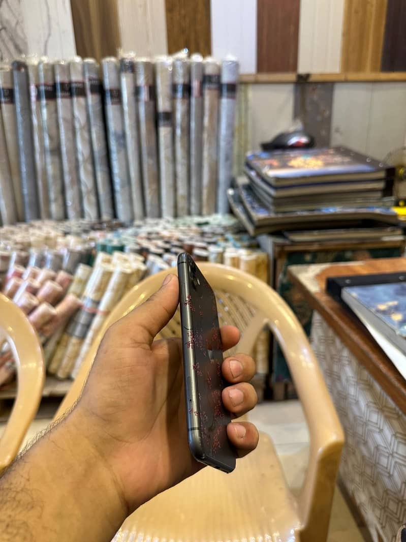 Apple iPhone 11 2