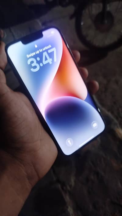 iPhone 14 water pack