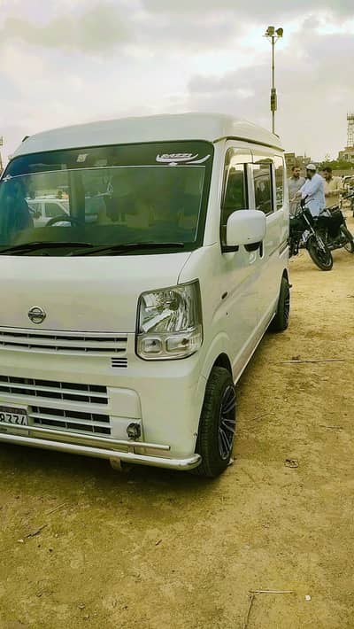 Nissan Clipper 2022