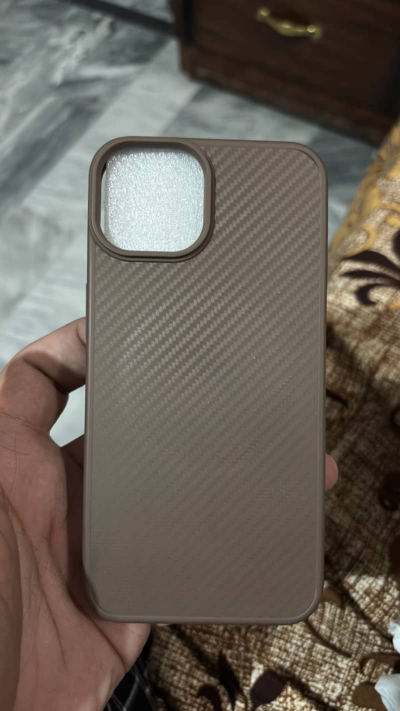 iPhone 13 covers 9