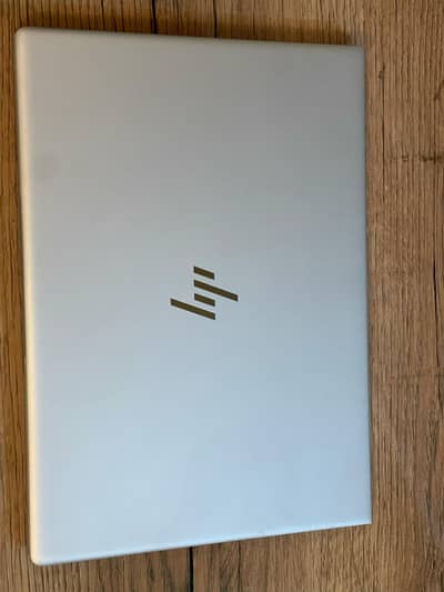 Hp Core i5 8th Gen Generation Laptop Like New. . Gaming 2gb Card
