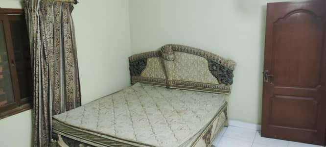 luxury style bed and dressing available