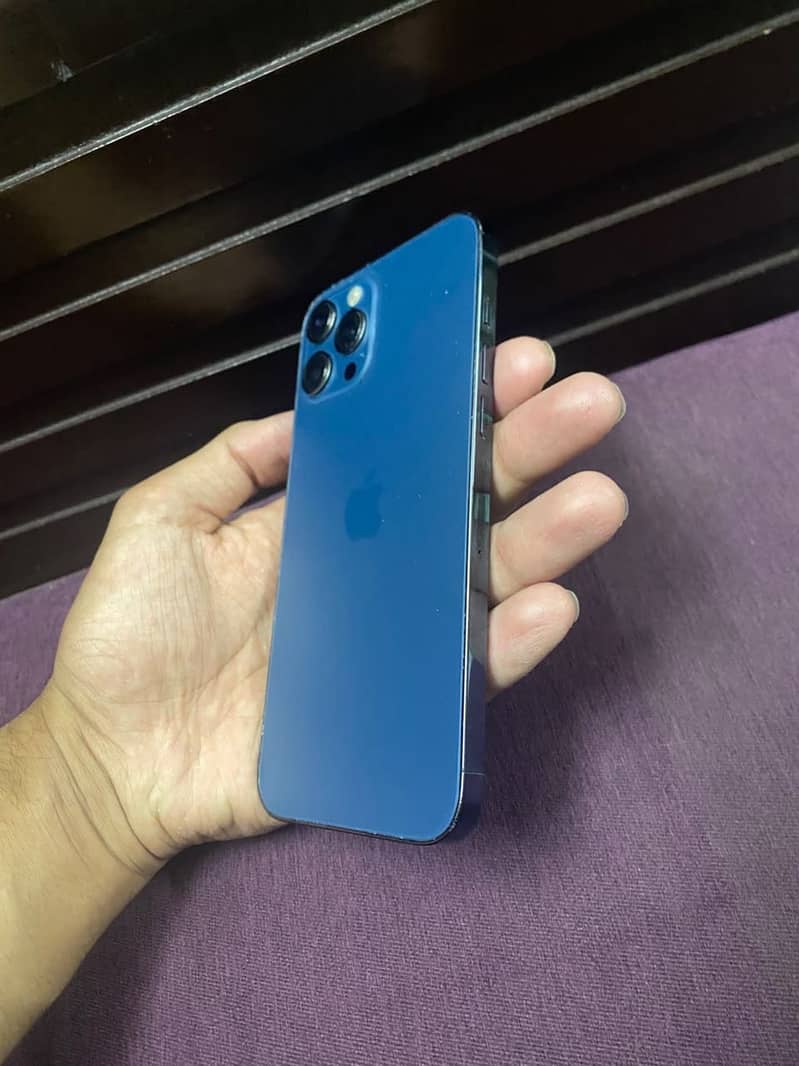 Iphone 12 pro max 2