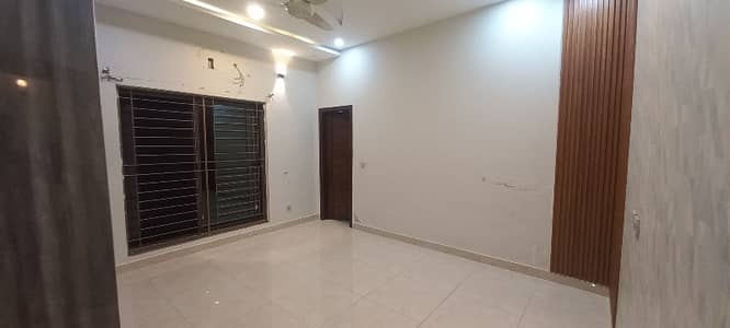 Beautiful 10 Upper Portion Available For Rent