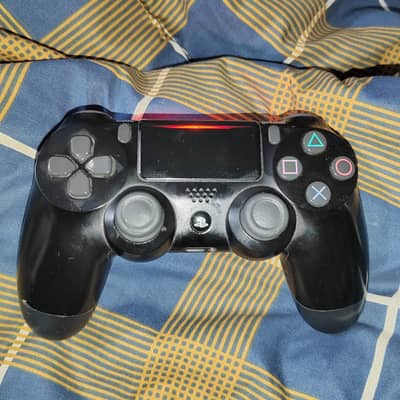 PS 4 used controller only 1 single piece