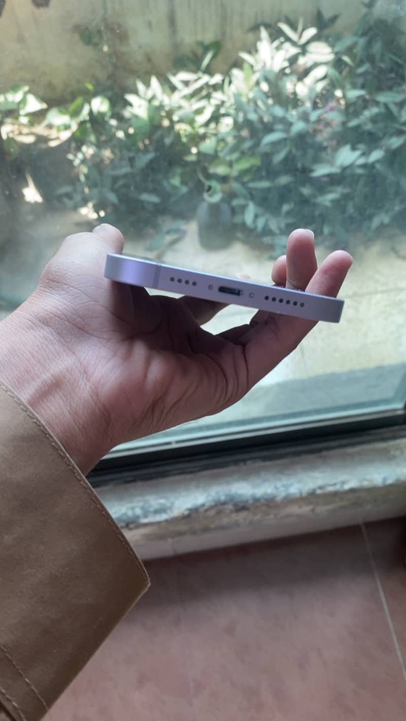 Apple iPhone 14 plus 3