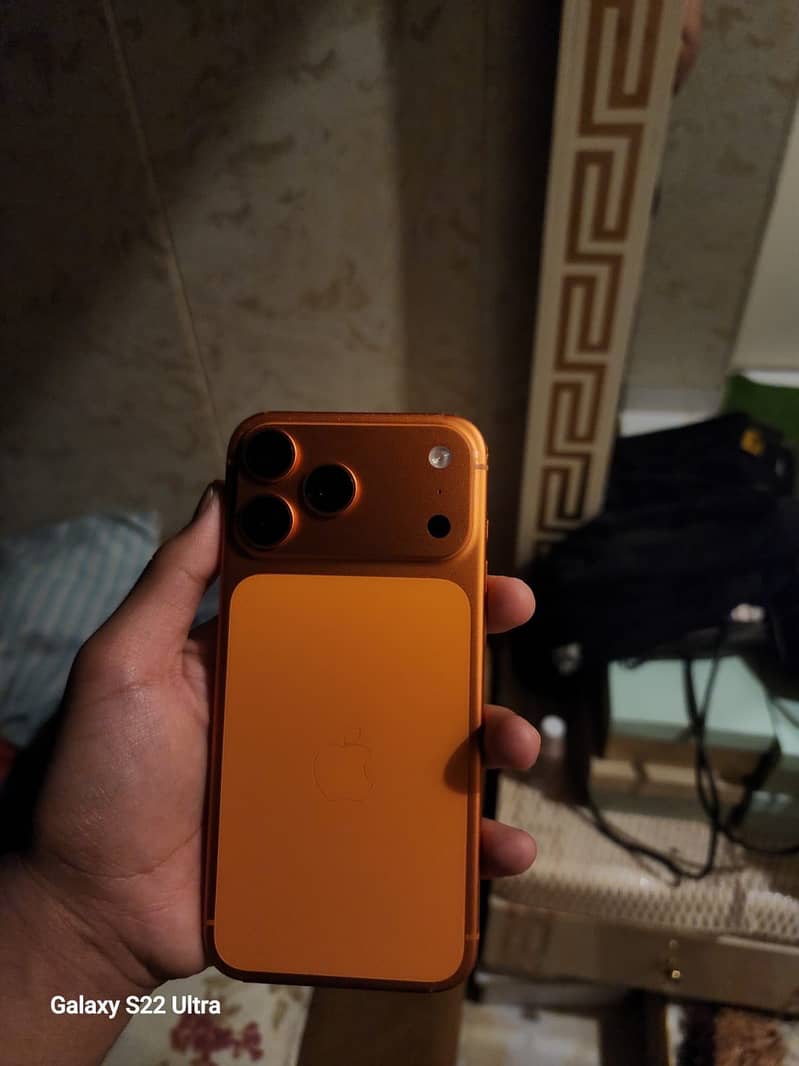 Apple iPhone 17 Pro Max 2