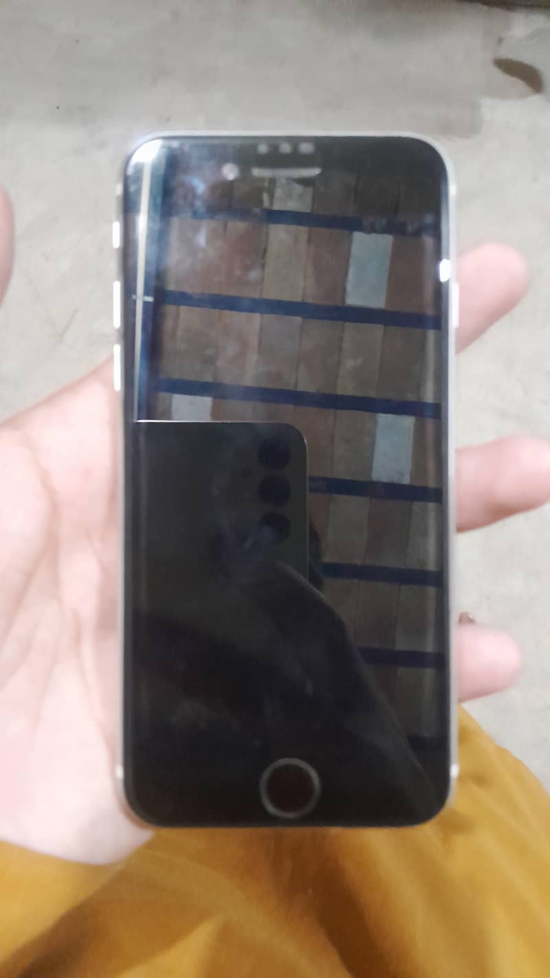 Apple iPhone SE 0