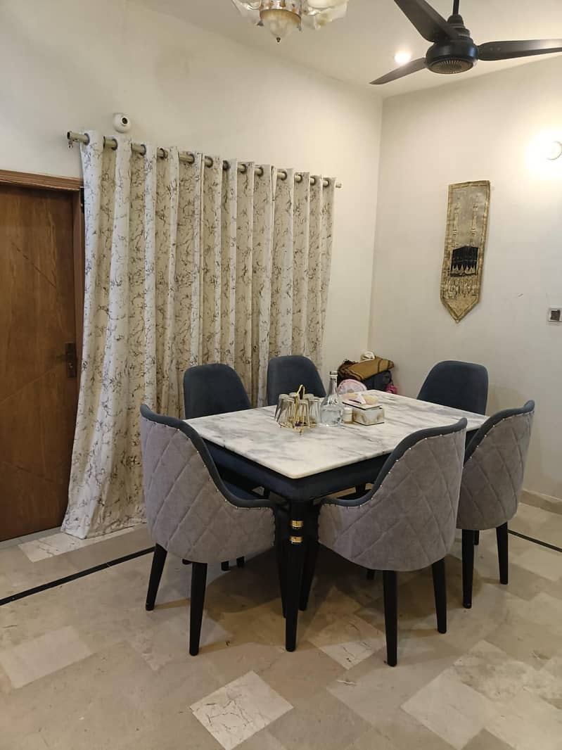 dining table 6 seaters 2