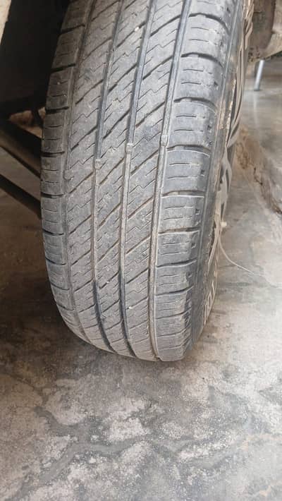 Carry bolan tyre