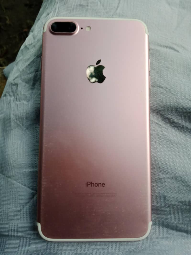 Apple iPhone 7 Plus 1
