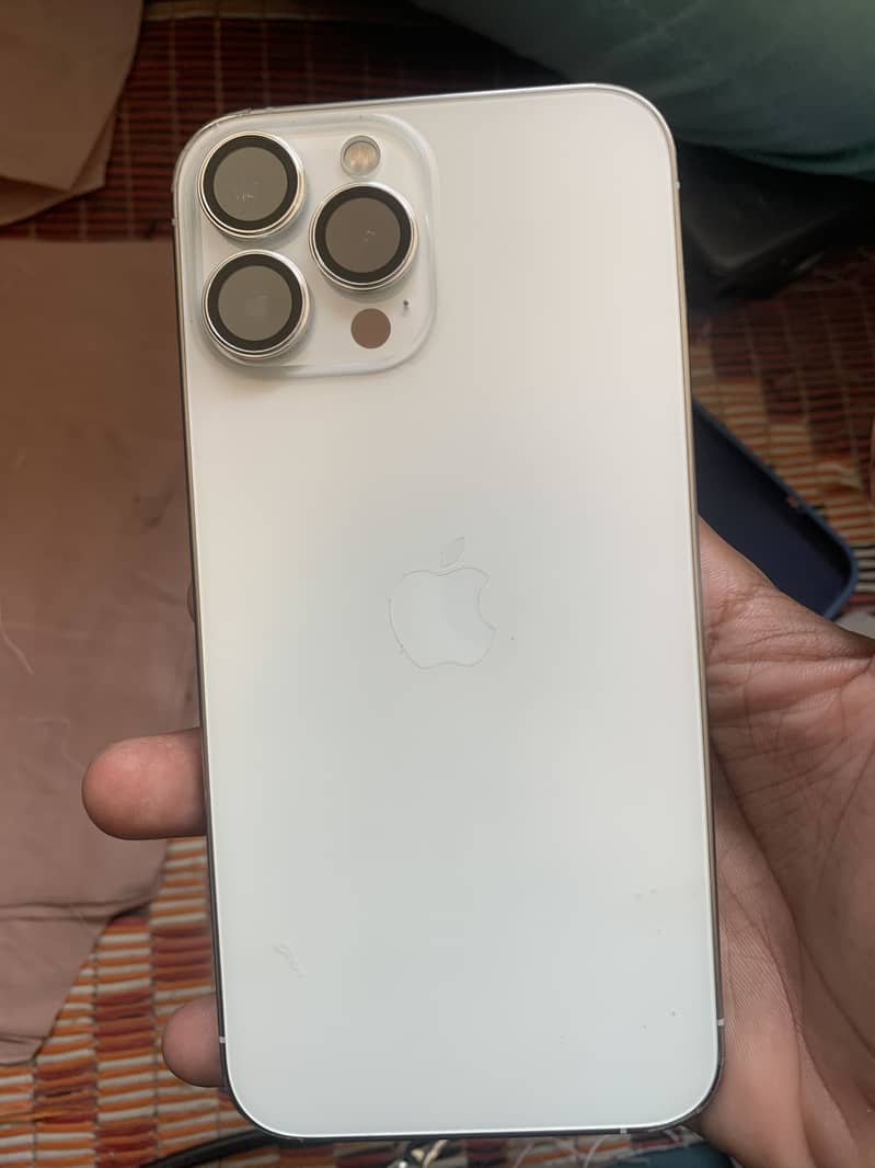 Apple iPhone 13 Pro Max 5
