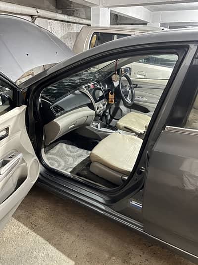 Honda City Aspire 1.5 auto 2014