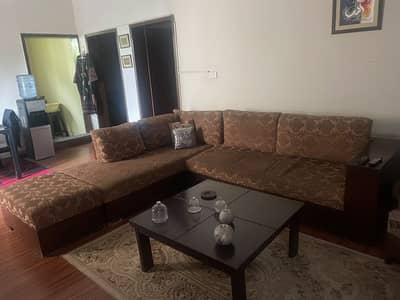 Large L-Shaped Brown Sofa Set – Well Maintained